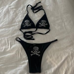 Black skull bikini